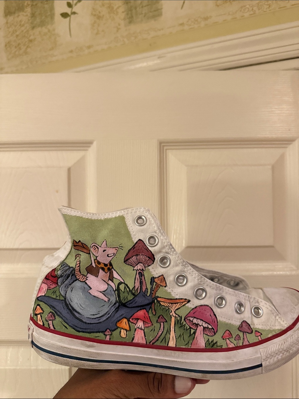 Converse winnie pooh White High-Top Sneakers fun whimsical Disney playful sassy - Picture 5 of 7